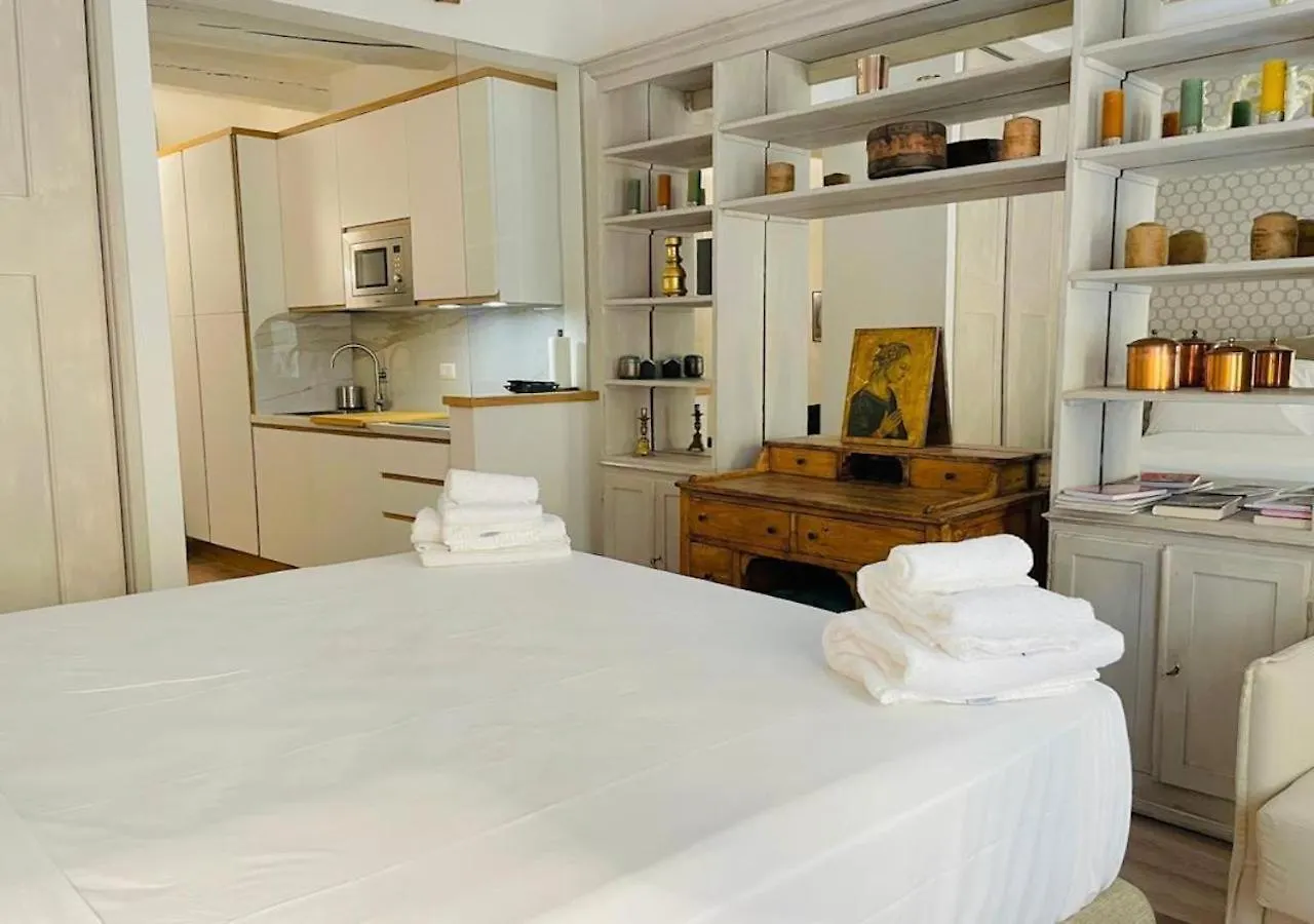 Santa Maria Novella Apt Firenze 0*,  Olaszország